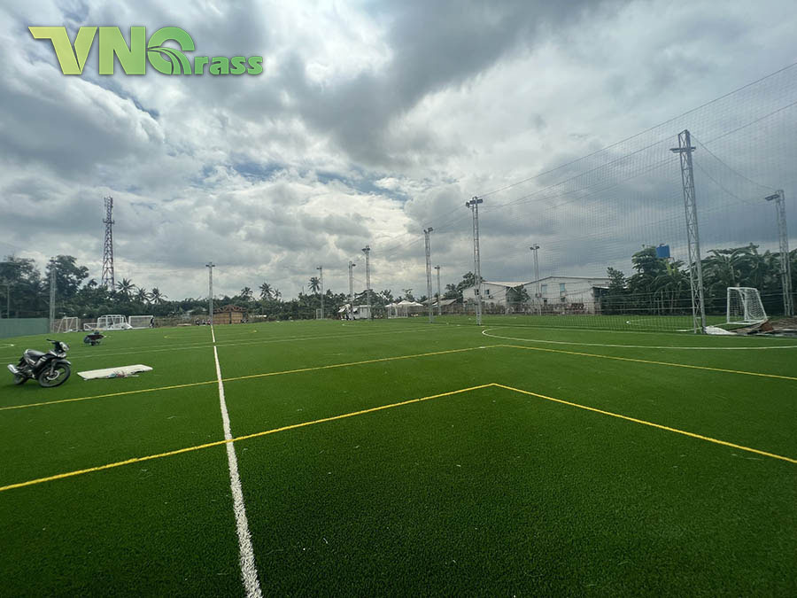 Thi công sân bóng đá cỏ nhân tạo tại Đà Nẵng