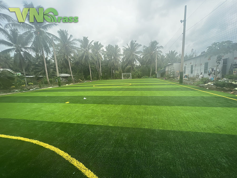 Sân bóng đá cỏ nhân tạo tại An Giang