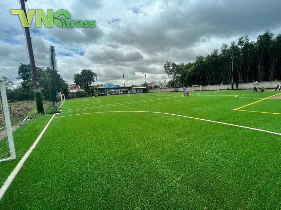 Xu hướng đầu tư sân bóng đá cỏ nhân tạo tại Bình Thuận
