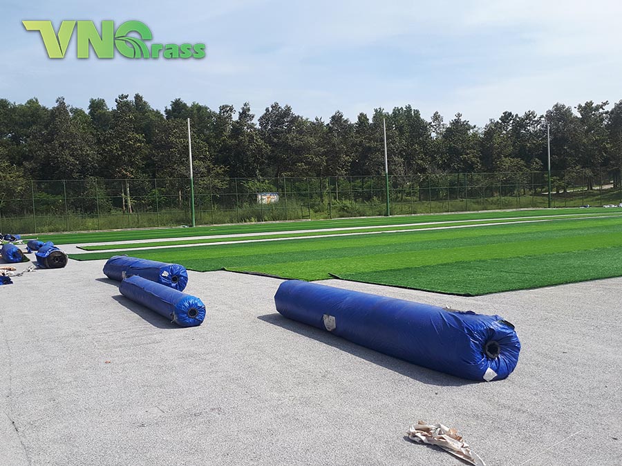 Ưu điểm của sân bóng đá cỏ nhân tạo tại Quảng Bình