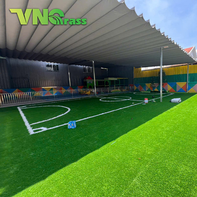 co nhan tao san vuon quan binh chanh 2